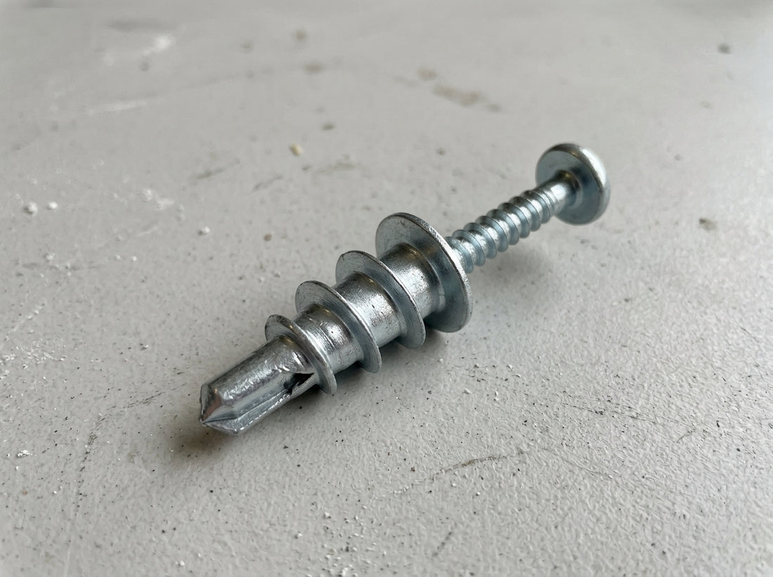 Self-Drill Plasterboard Fixings 32mm (100 Pack) NI-FIX-001-1